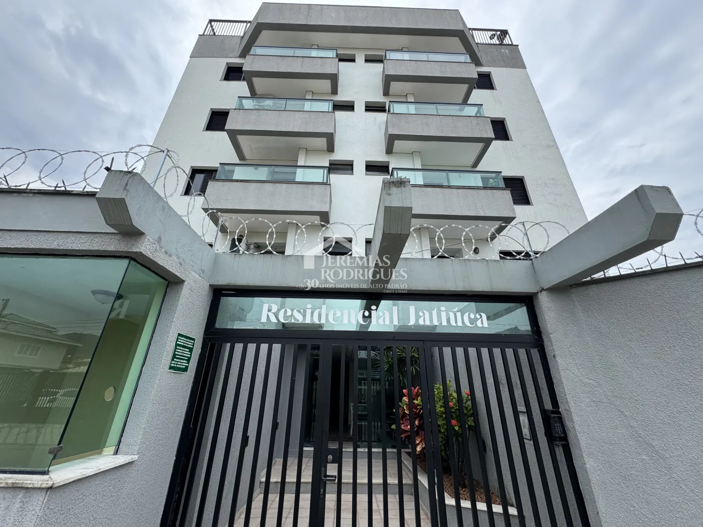 Apartamento à venda com 3 dormitórios, 84 m² no Condomínio Residencial Jatiuca em Ubatuba/SP