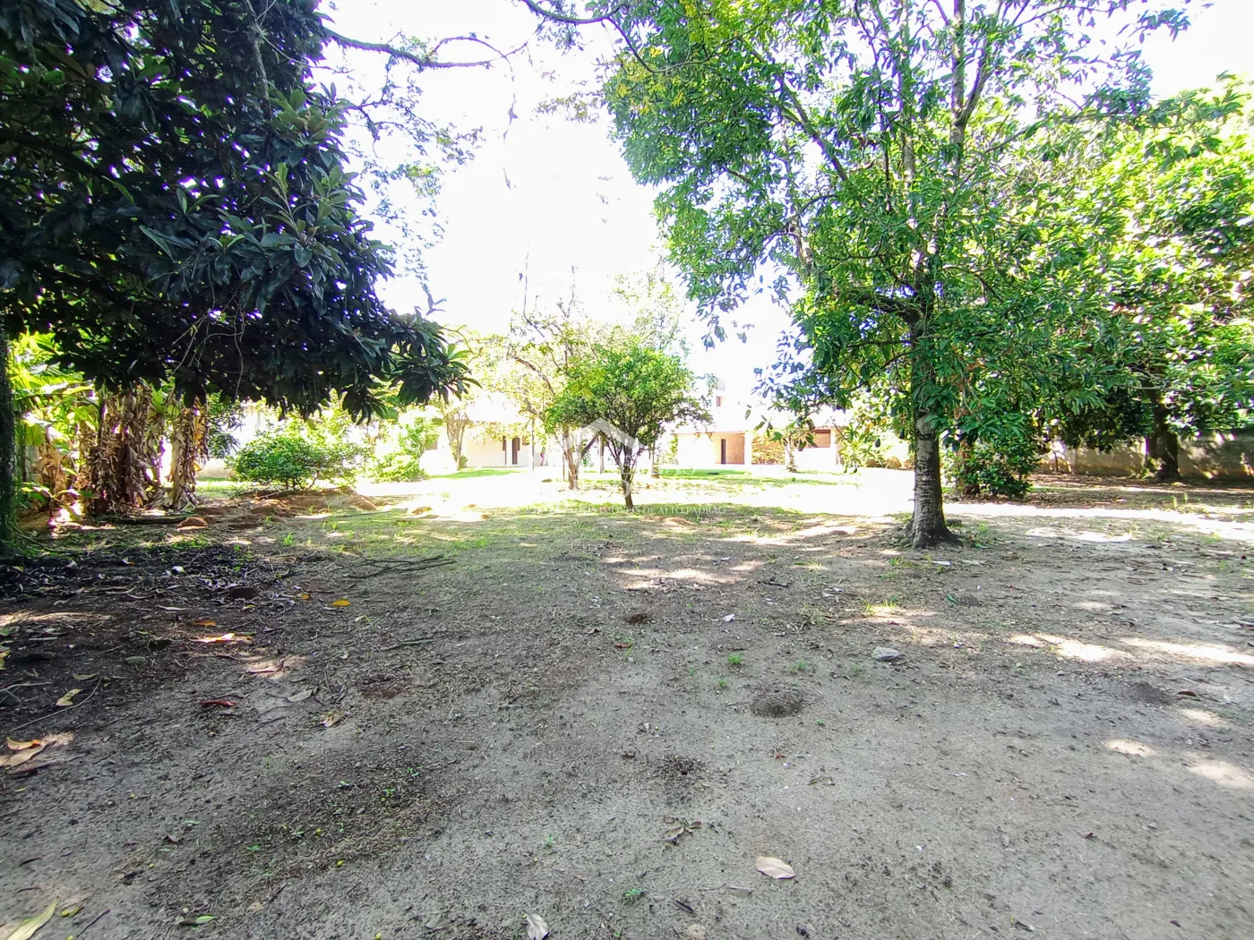Chácara para locação com 4 dormitórios no bairro Jardim Carlota em Moreira Cesar/SP