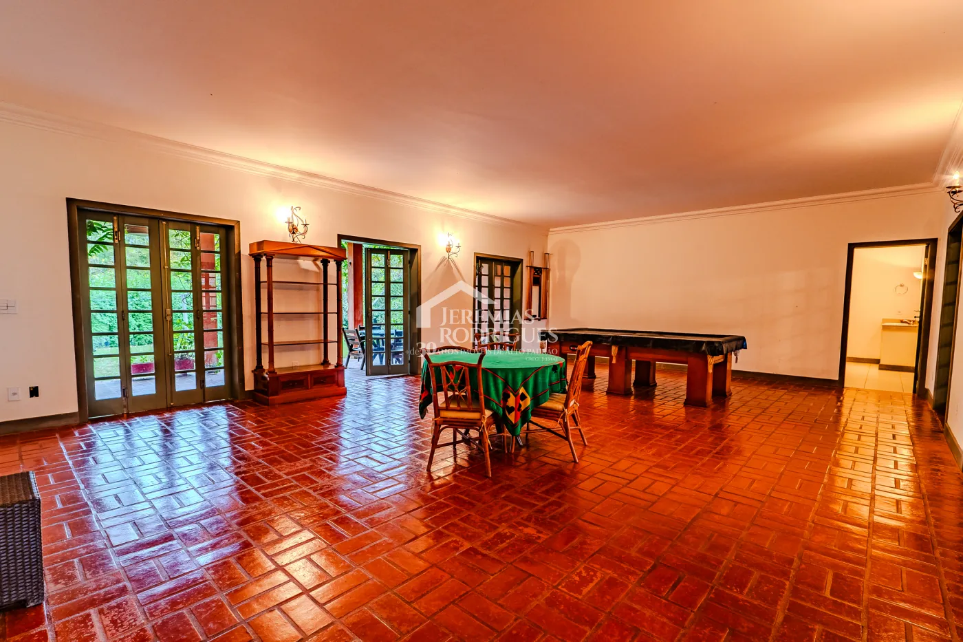 Casa à venda por R$ 6.200.000,00 - Cunha/SP