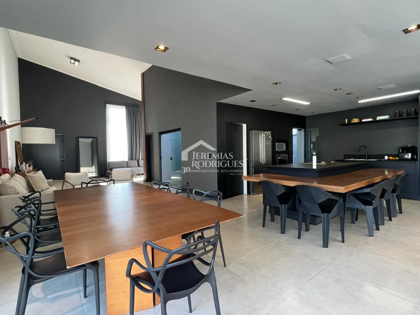 Casa com 3 dormitórios, 300 m² - Residencial Santa Helena - Caçapava/SP