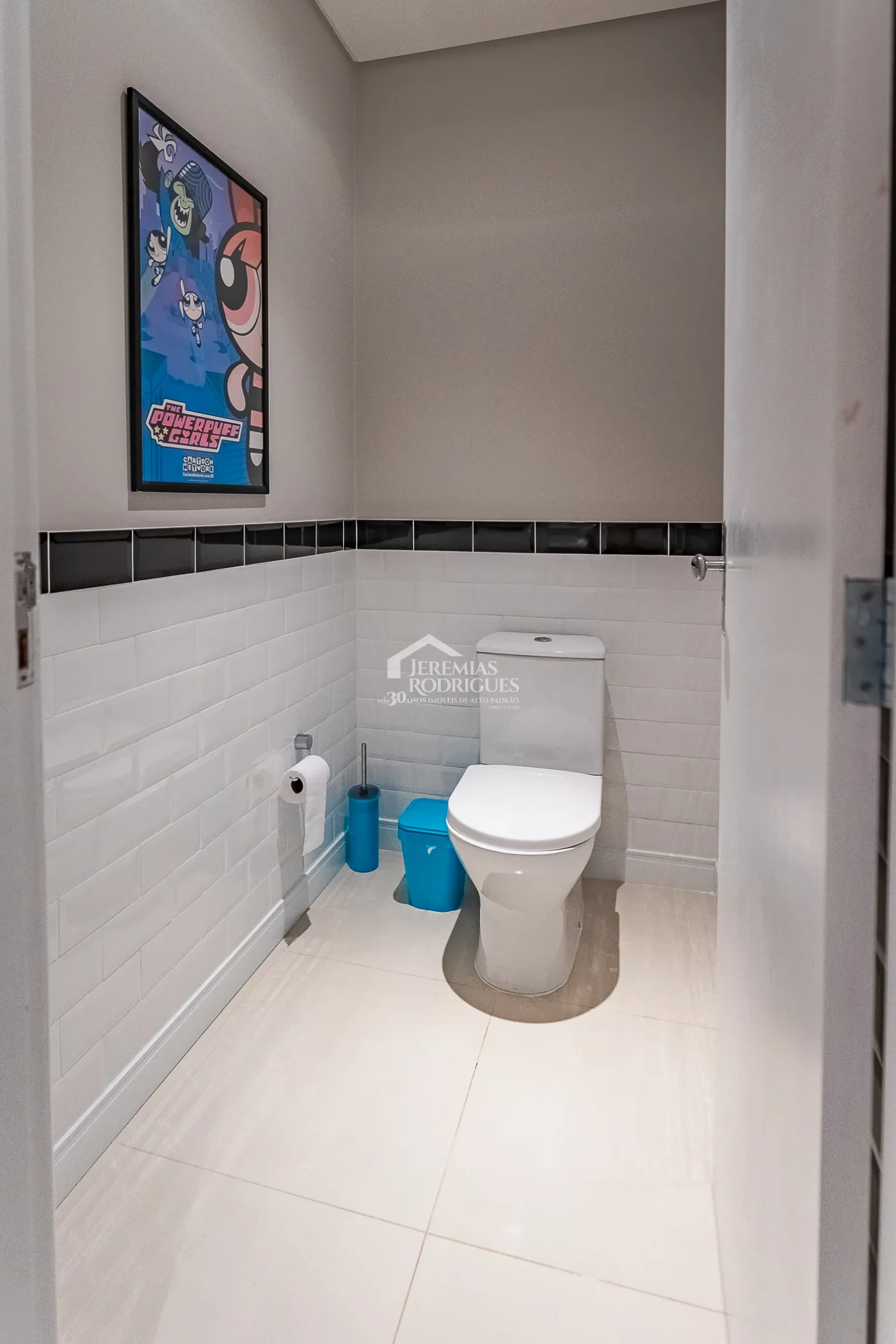 Casa com 4 dormitórios à venda, 330 m² - Parque da Mantiqueira - Santo Antônio do Pinhal/SP