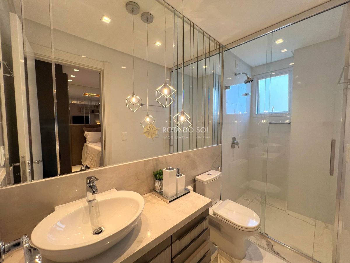 =Vogue Home Apartamento Quadra Mar 4 Suítes Meia Praia Itapema SC
