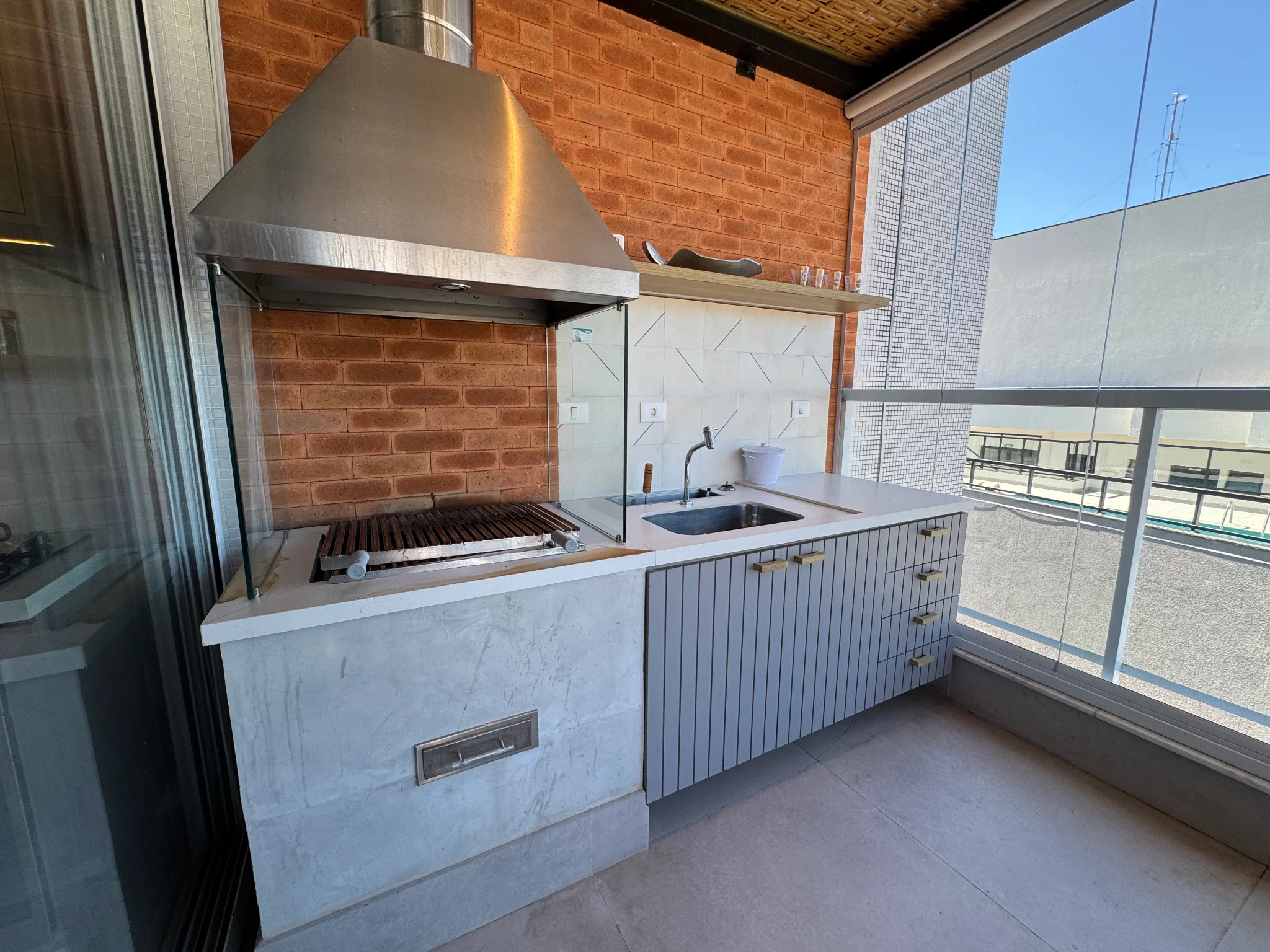 Cobertura à venda com 3 suítes, 177 m² no Condomínio Porto Damy em Ubatuba/SP. 