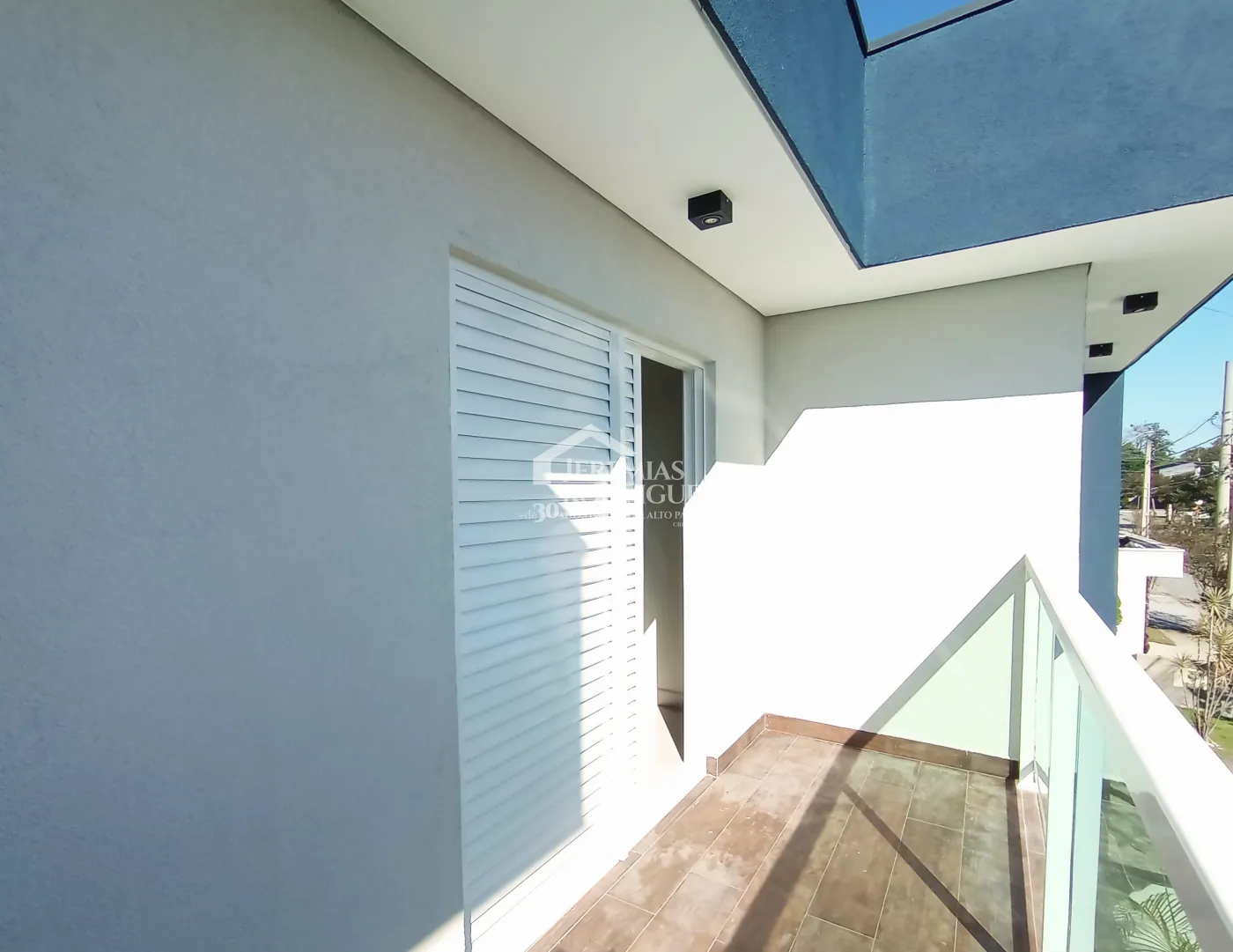 Casa à venda com 3 suítes no Condomínio Residencial Tecoara em Taubaté/SP