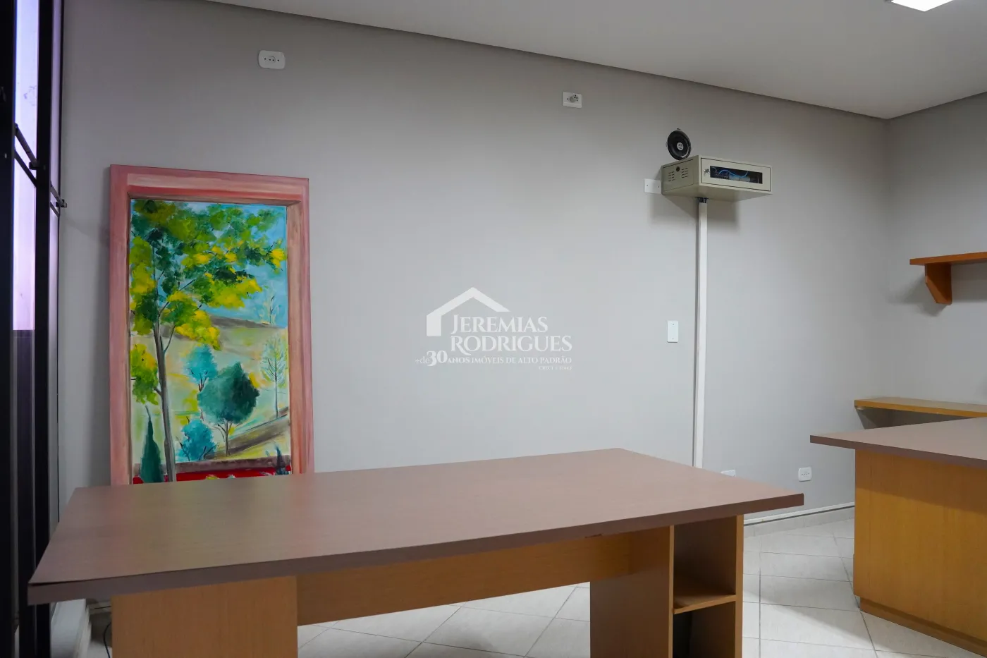 Prédio comercial com 568 m² -  Centro - Taubaté/SP