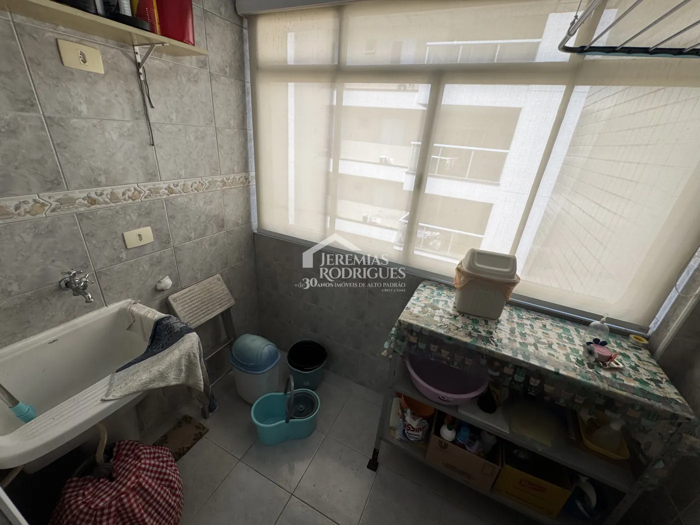 Apartamento à venda com 3 dormitórios, 239 m² no Edifício Pontal da Roca em Ubatuba/SP.