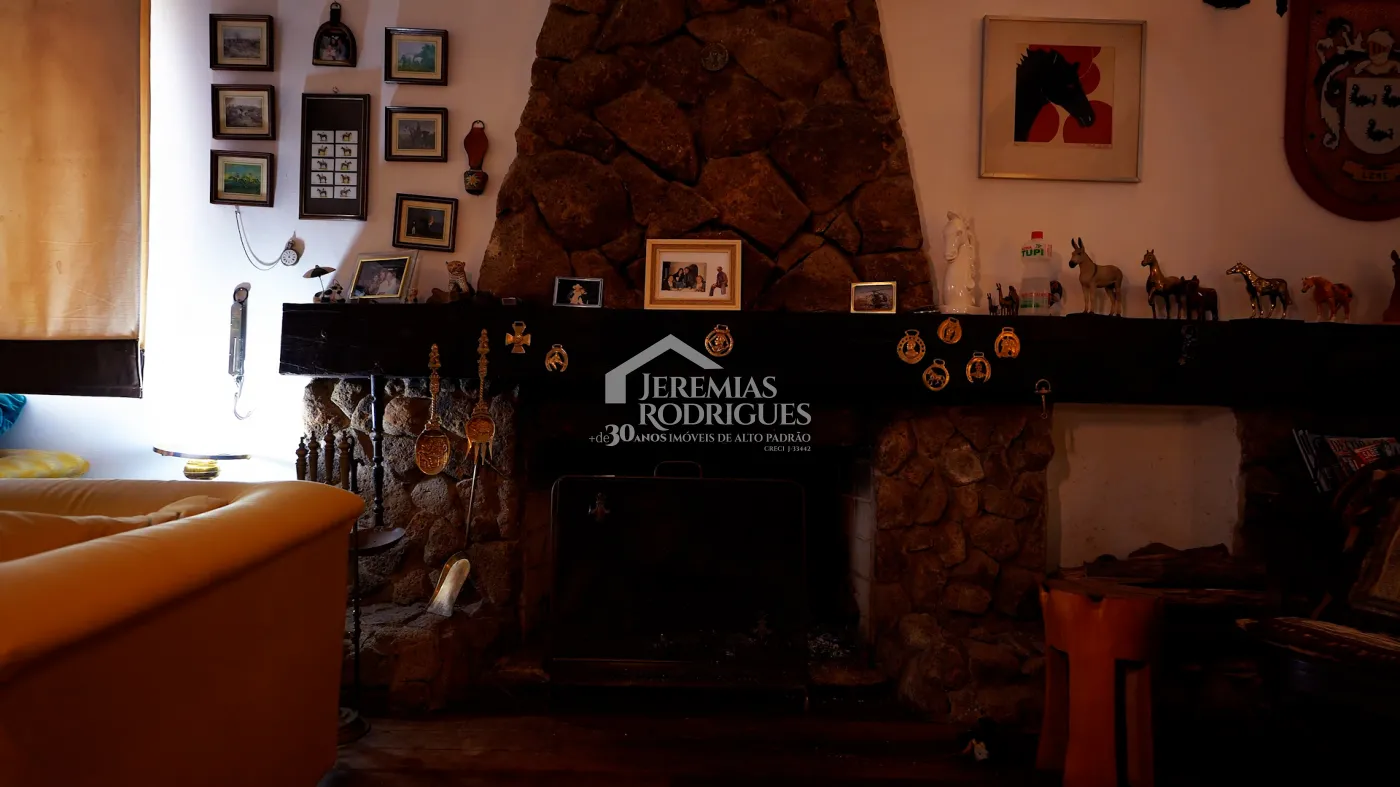 Fazenda à venda com 2.544 hectares em Santa Branca/SP.