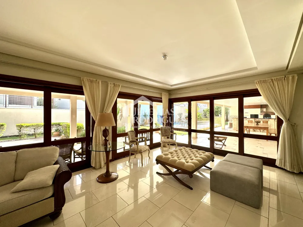 Casa com 4 quartos, 617 m² - Condomínio Taubaté Village - Taubaté/SP