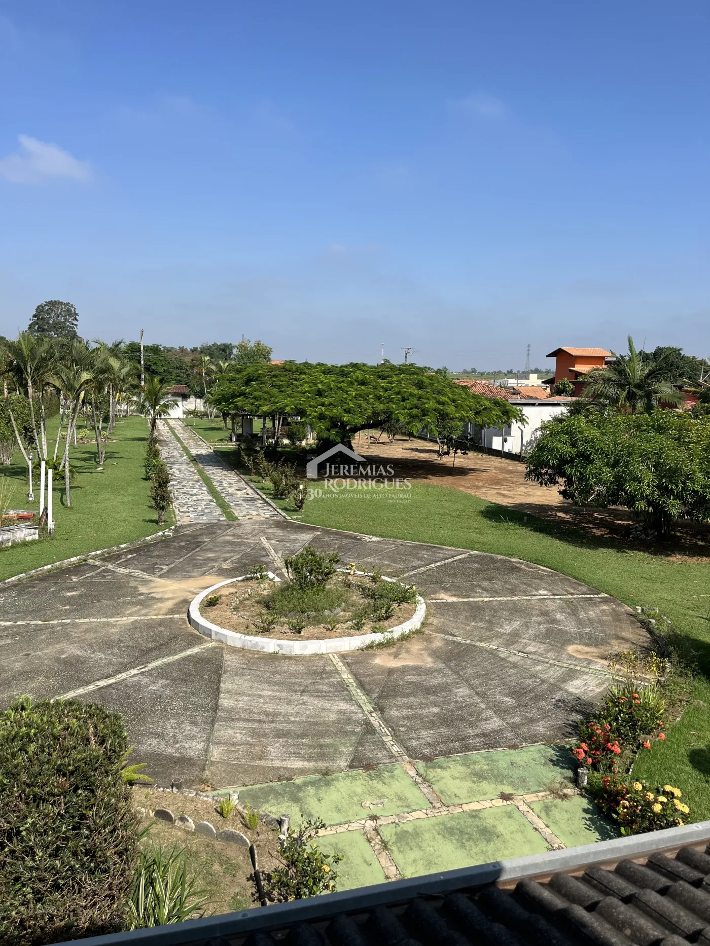 Chácara com 5 dormitórios, 400 m² - Lago Azul - Pindamonhangaba/SP