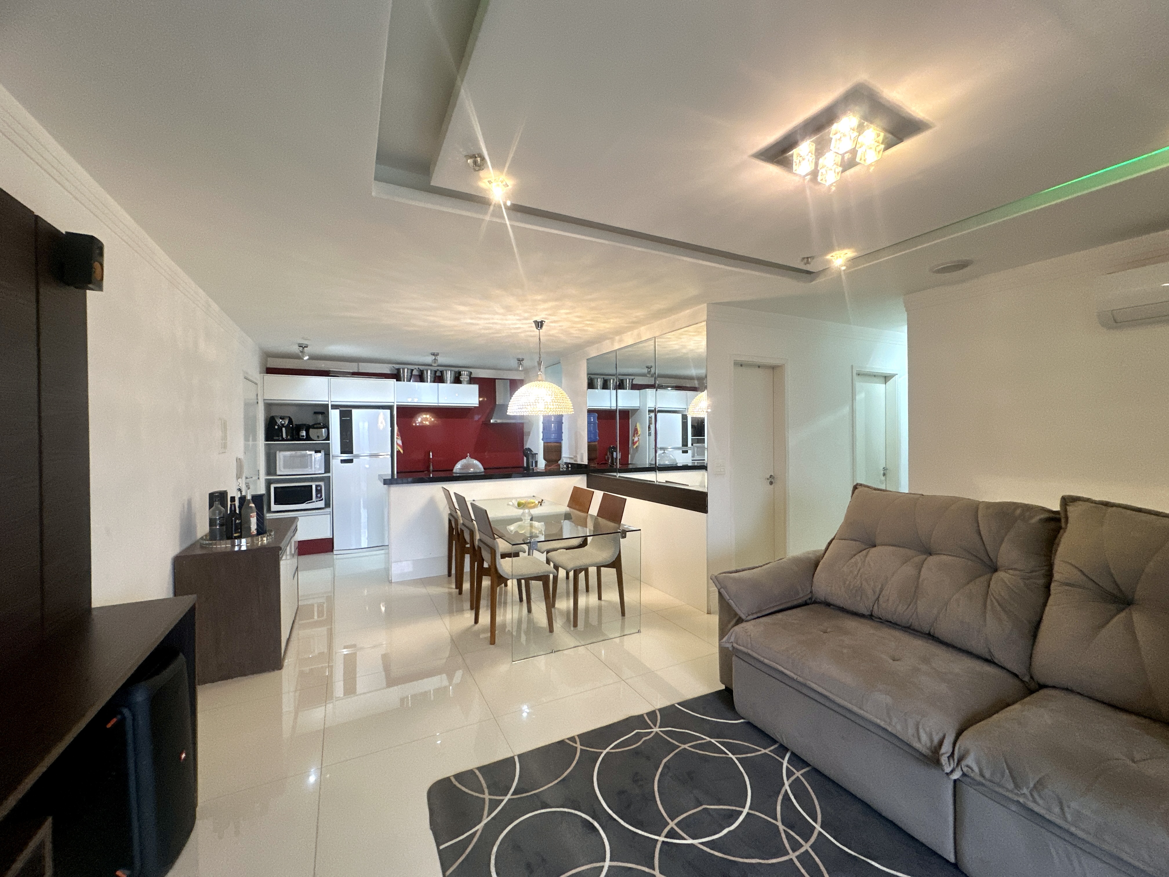 Apartamento à venda com 2 dormitórios, 82 m² no Condomínio Cyan Boulevard das Águas em Taubaté/SP.