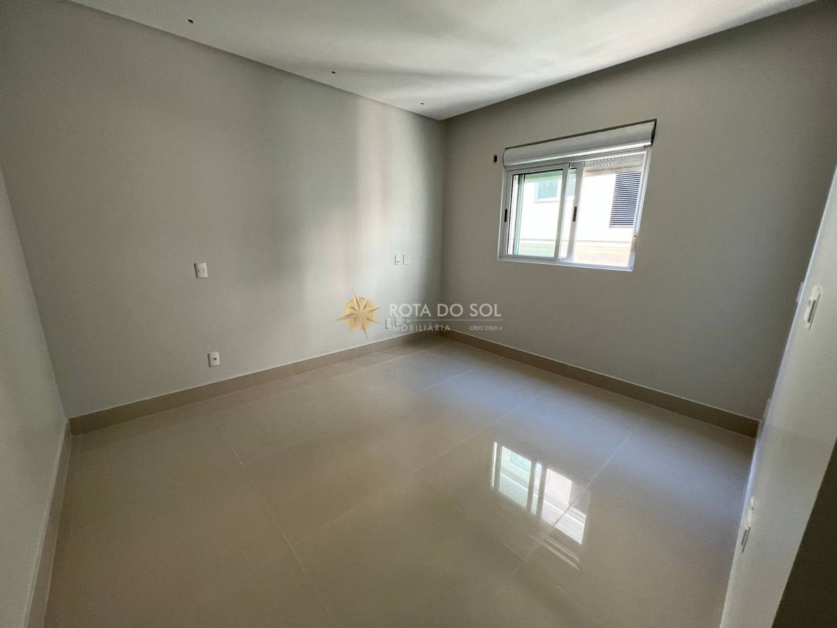 Palazzo del Mare Apartamento Frente Mar 4 Suítes na Meia Praia — foto 18