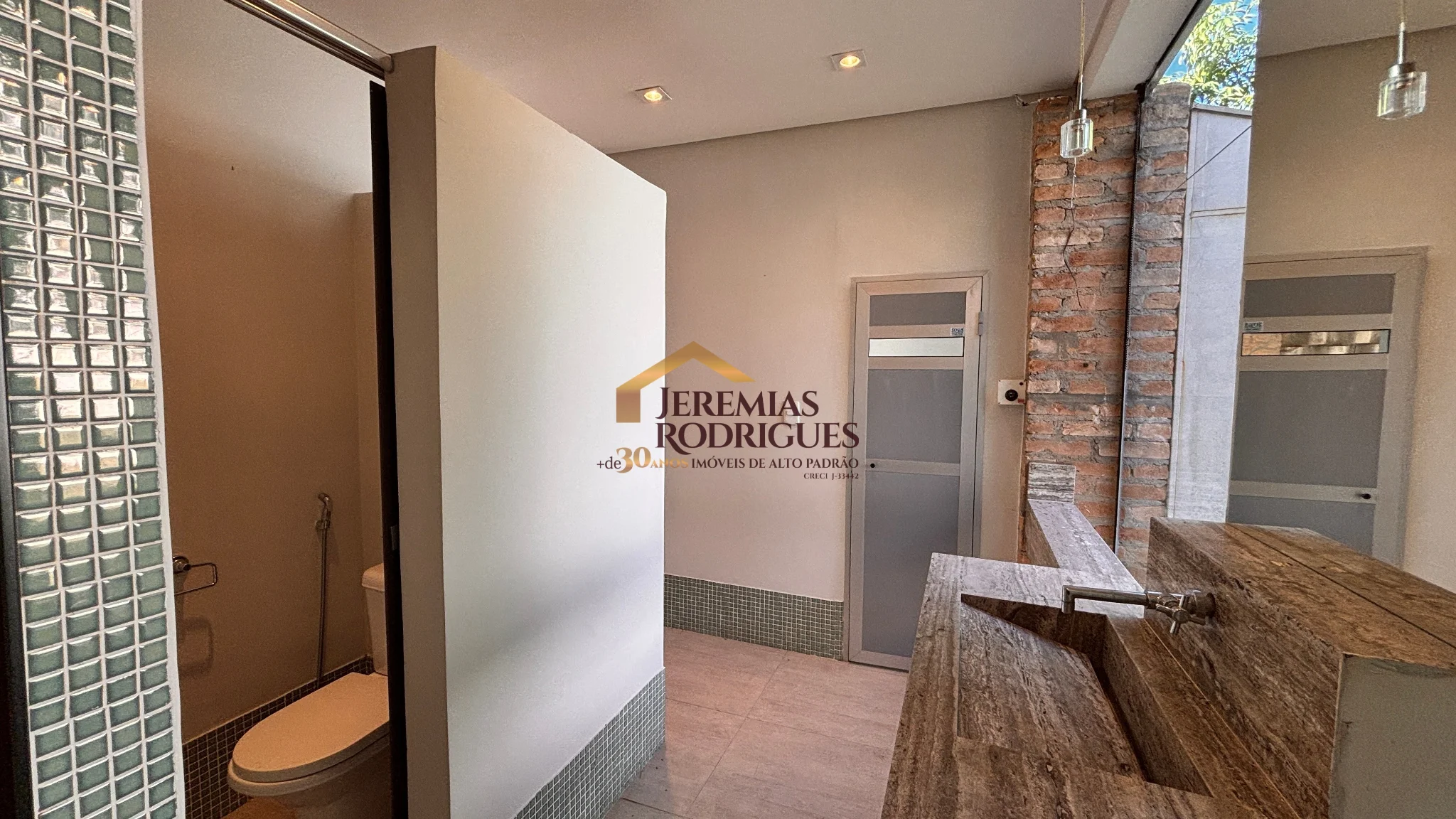 Imóvel comercial Amplo no centro de Pindamonhangaba/SP. — foto 19