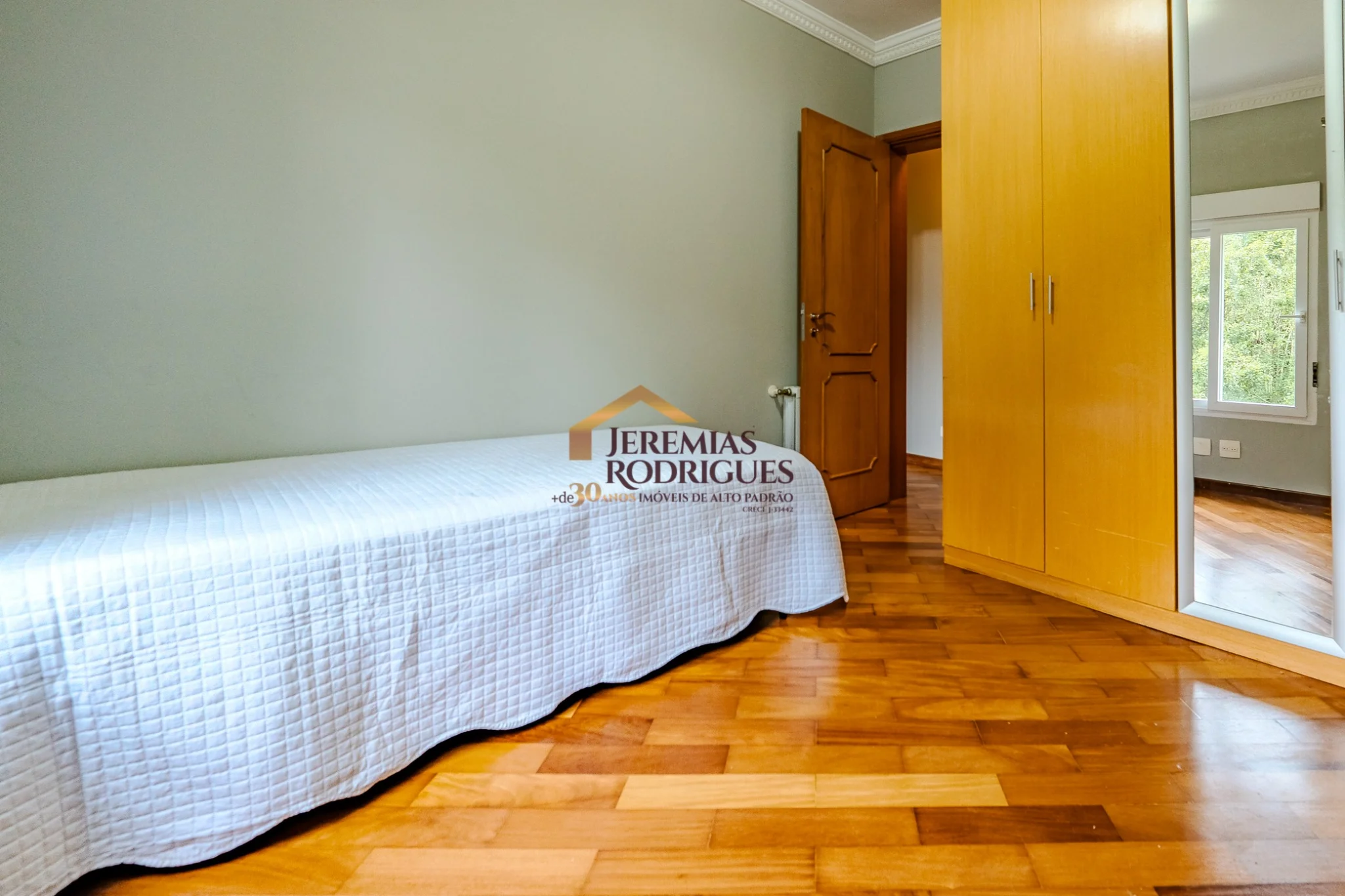 Apartamento à venda no Condomínio Chateau Du Loire em Campos do Jordão/SP. — foto 15