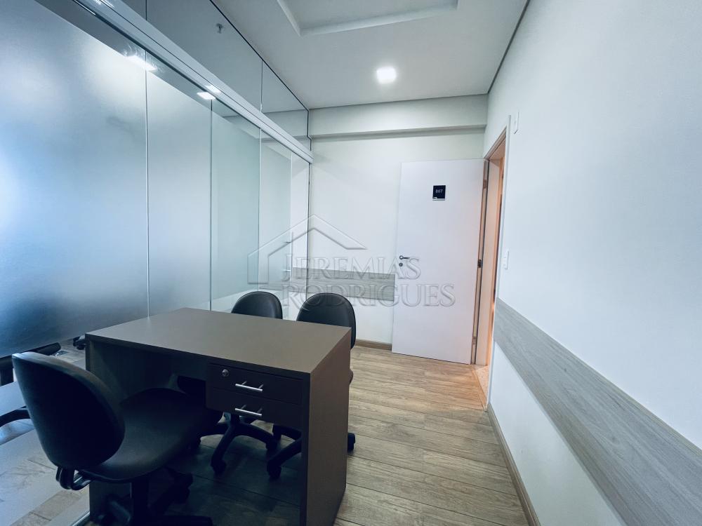 Sala comercial no Edifício Square em Taubaté/SP.