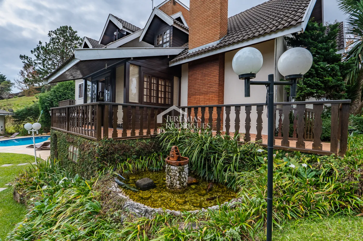 Casa com 4 dormitórios, 450 m² - Atalaia - Campos do Jordão/SP