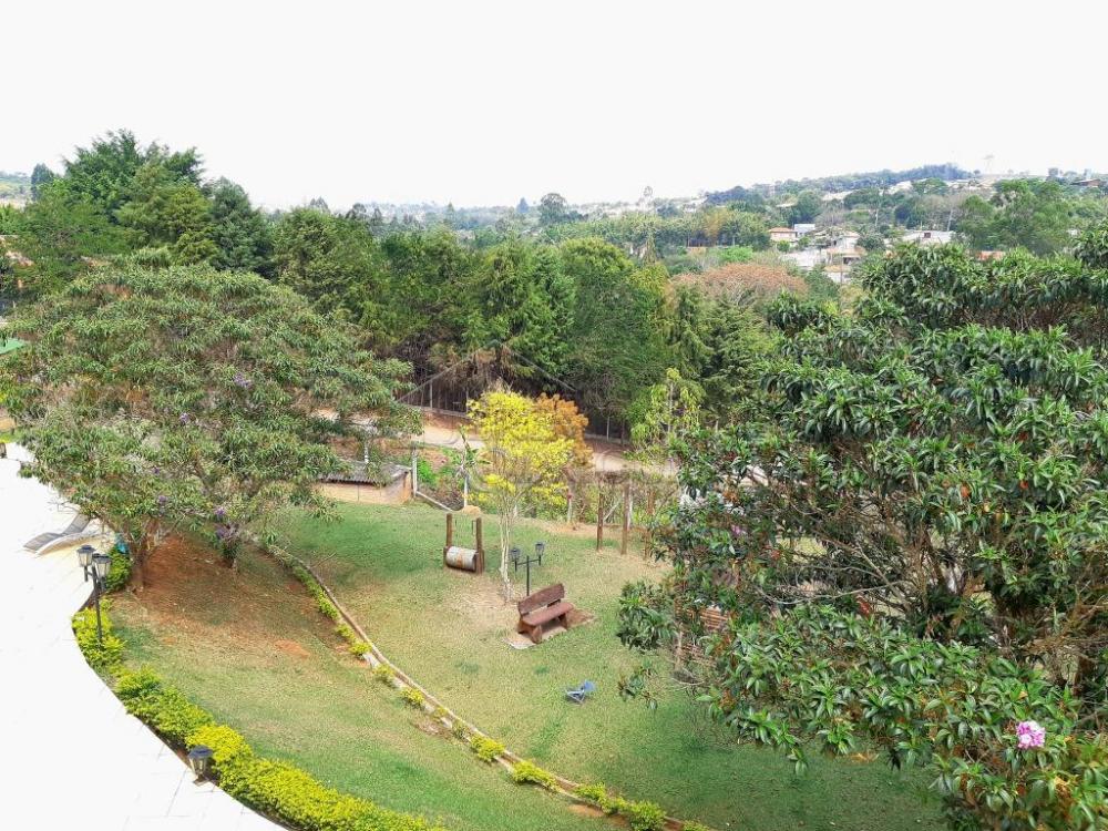 Casa à venda com 6 dormitórios no Condomínio Chácaras Cataguá em Taubaté/SP.