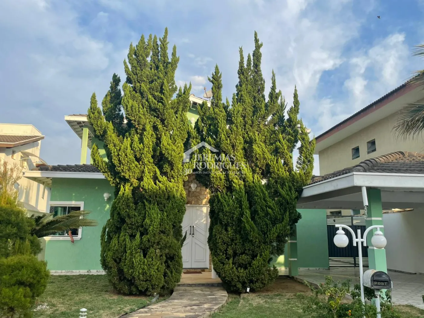 Casa com 3 dormitórios, 379 m² - Condomínio Real Ville - Pindamonhangaba/SP