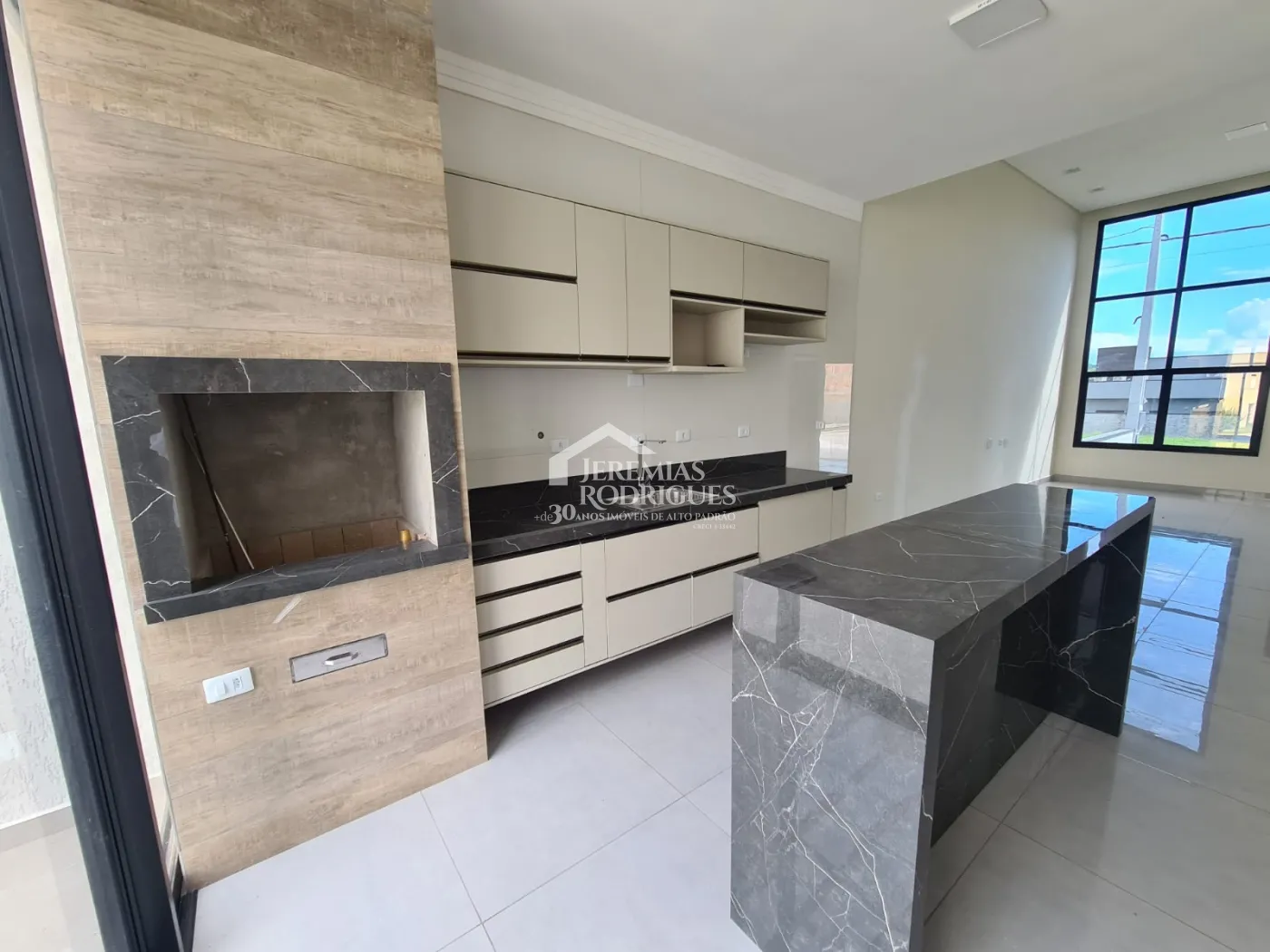 Casa com 3 dormitórios, 138 m² - Residencial Barão de Tremembé - Tremembé/SP.