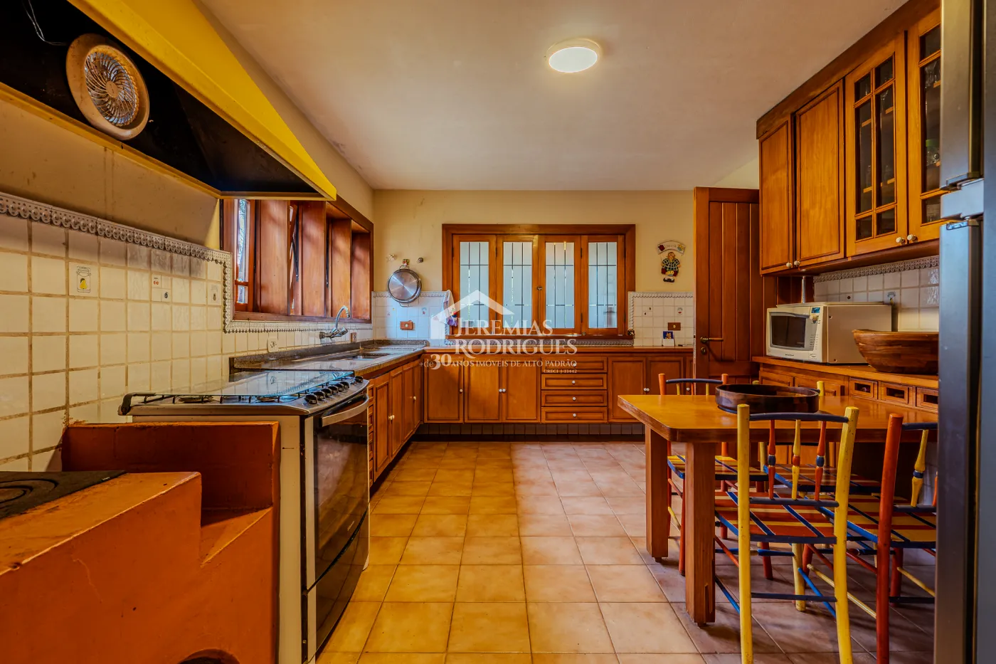 Casa de Campo à venda com 5 suítes no bairro Reinópolis em Santo Antônio do Pinhal/SP