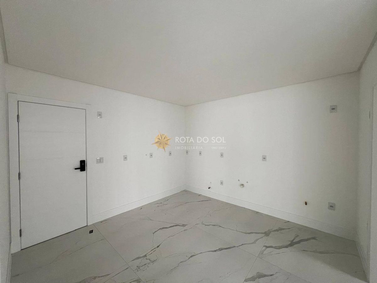 Doha Tower Apartamento Quadra Mar 4 Suítes em Meia Praia Itapema/SC