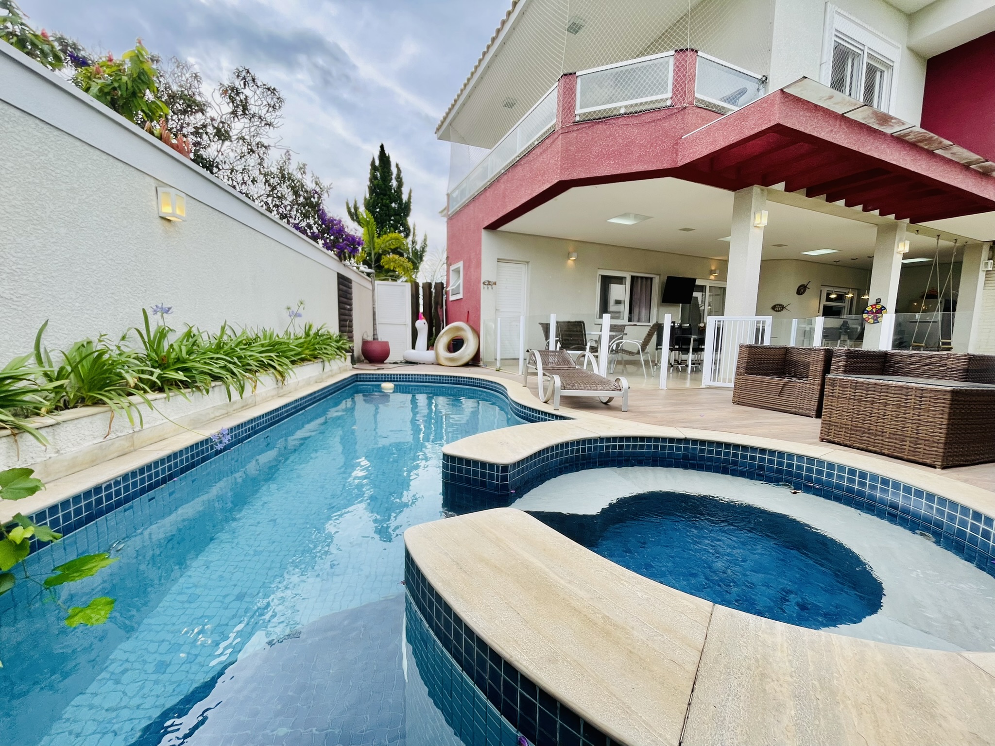 Casa para venda com 4 dormitórios no Condomínio Campos Do Conde I em Tremembé/SP