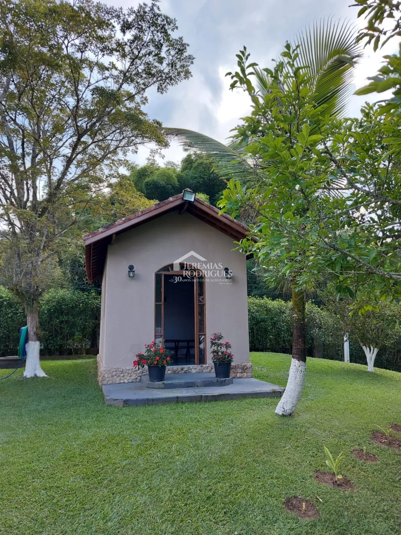 Rural misto à venda por R$ 1.800.000,00 - Pindamonhangaba/SP
