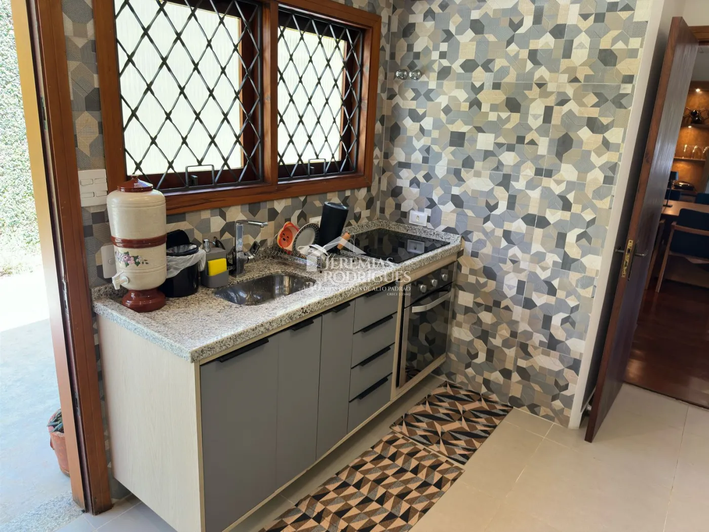 Casa para venda com 6 suítes no Capivari em Campos do Jordão/SP