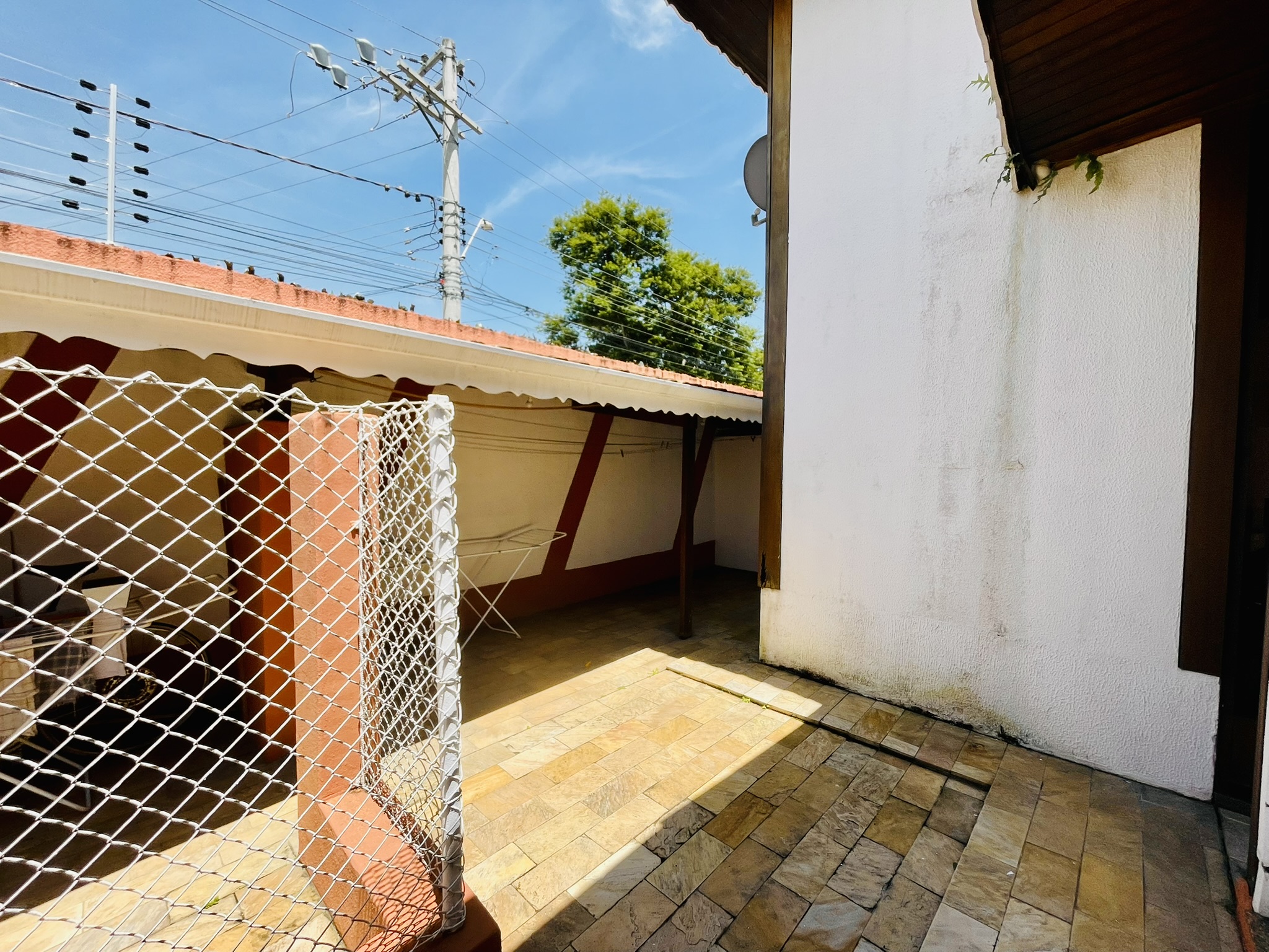 Casa à venda com 4 dormitórios no Condomínio Vale do Sol em Tremembé/SP.