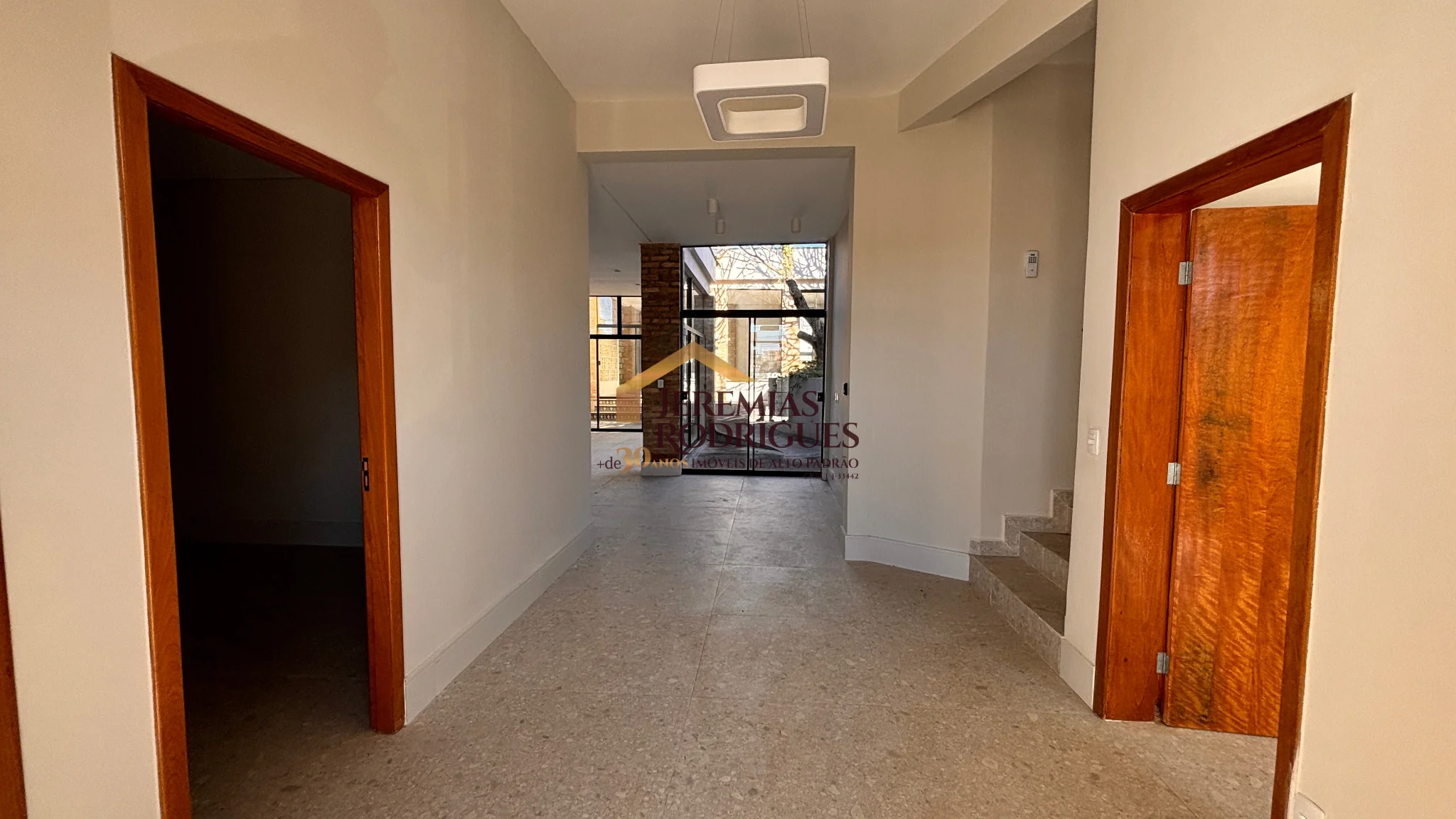Imóvel comercial Amplo no centro de Pindamonhangaba/SP. — foto 10
