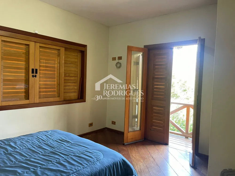 Casa com 3 suítes, 332 m² - Condomínio Florestal Clube - Campos do Jordão/SP.