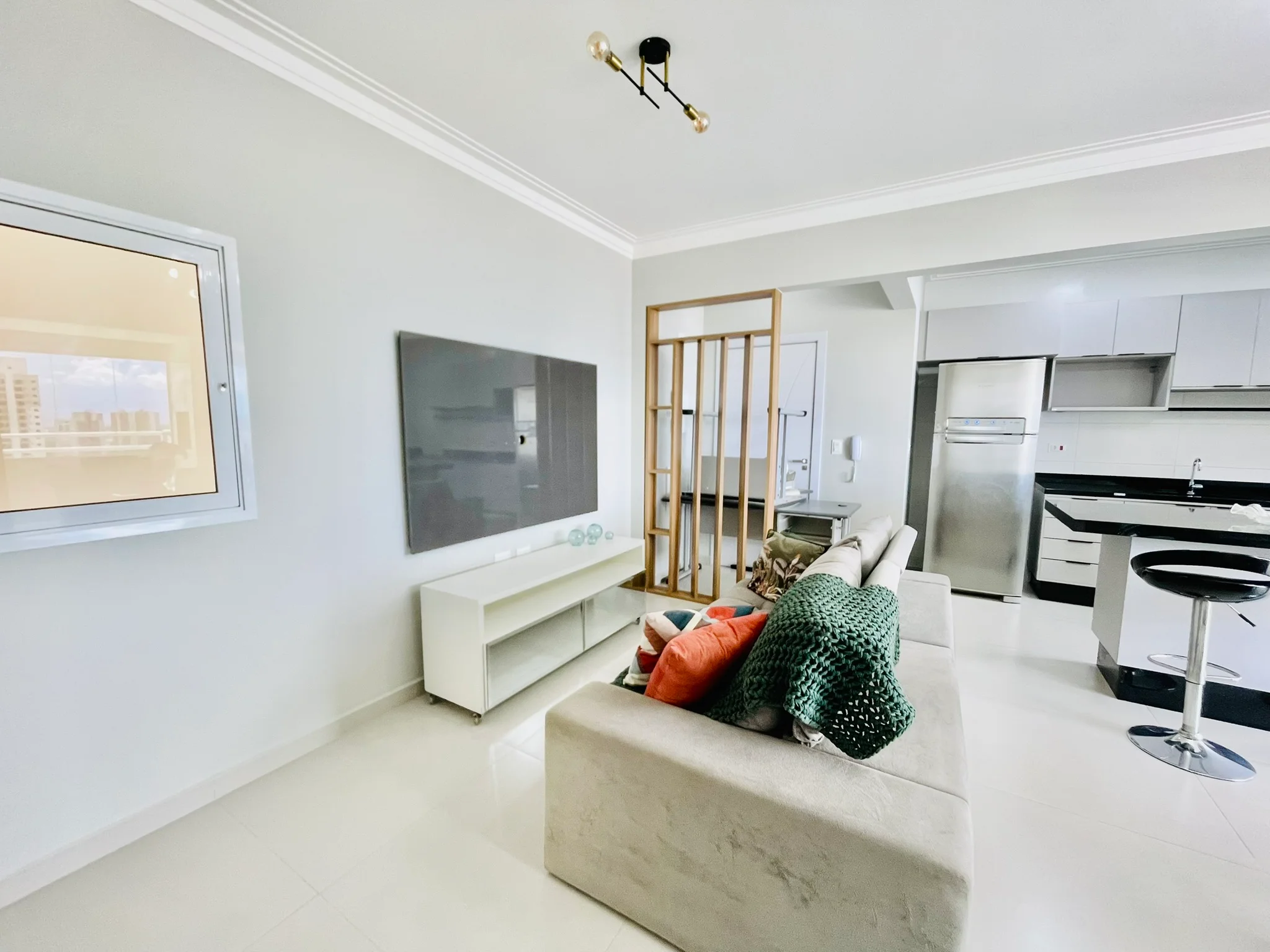 Apartamento para venda e locação, 101 m² no Condomínio Lume Residence em Taubaté/SP. 