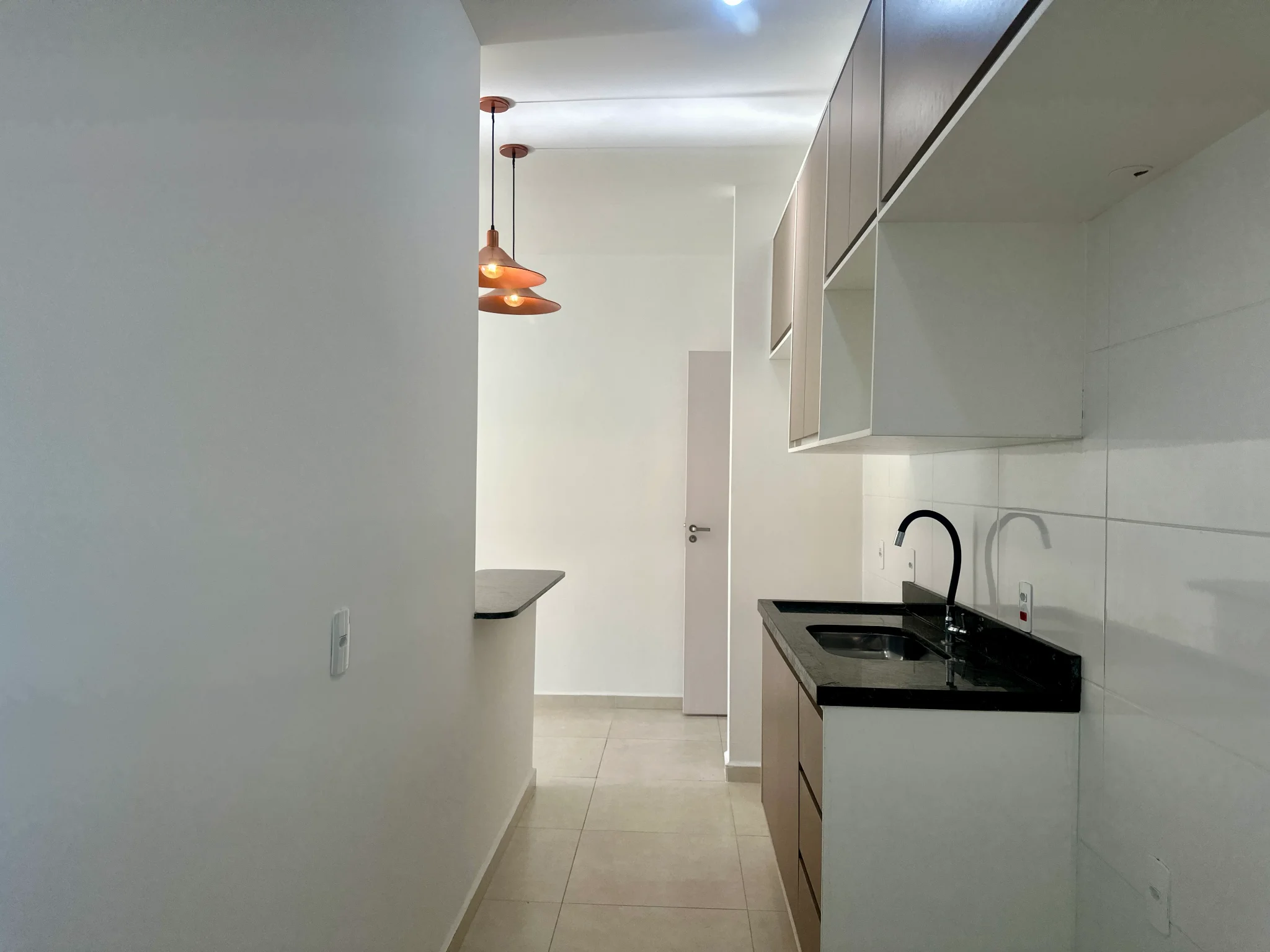 Apartamento com 2 dormitórios, 66m² para locação no Condomínio Village São José em Taubaté/SP