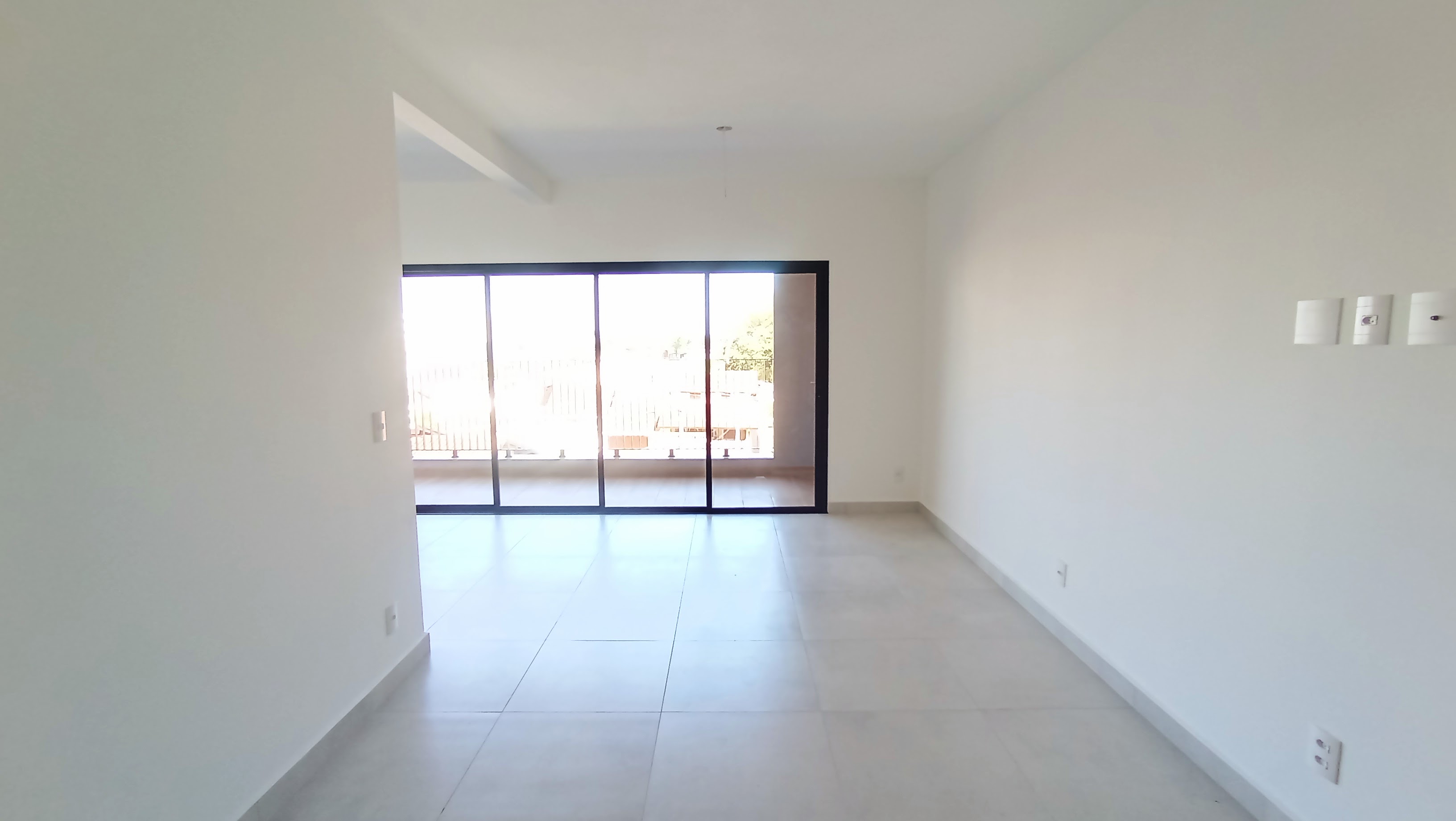 Apartamento à venda com 3 suítes, 124 m² no Edifício Residencial Apoema em Ubatuba/SP.