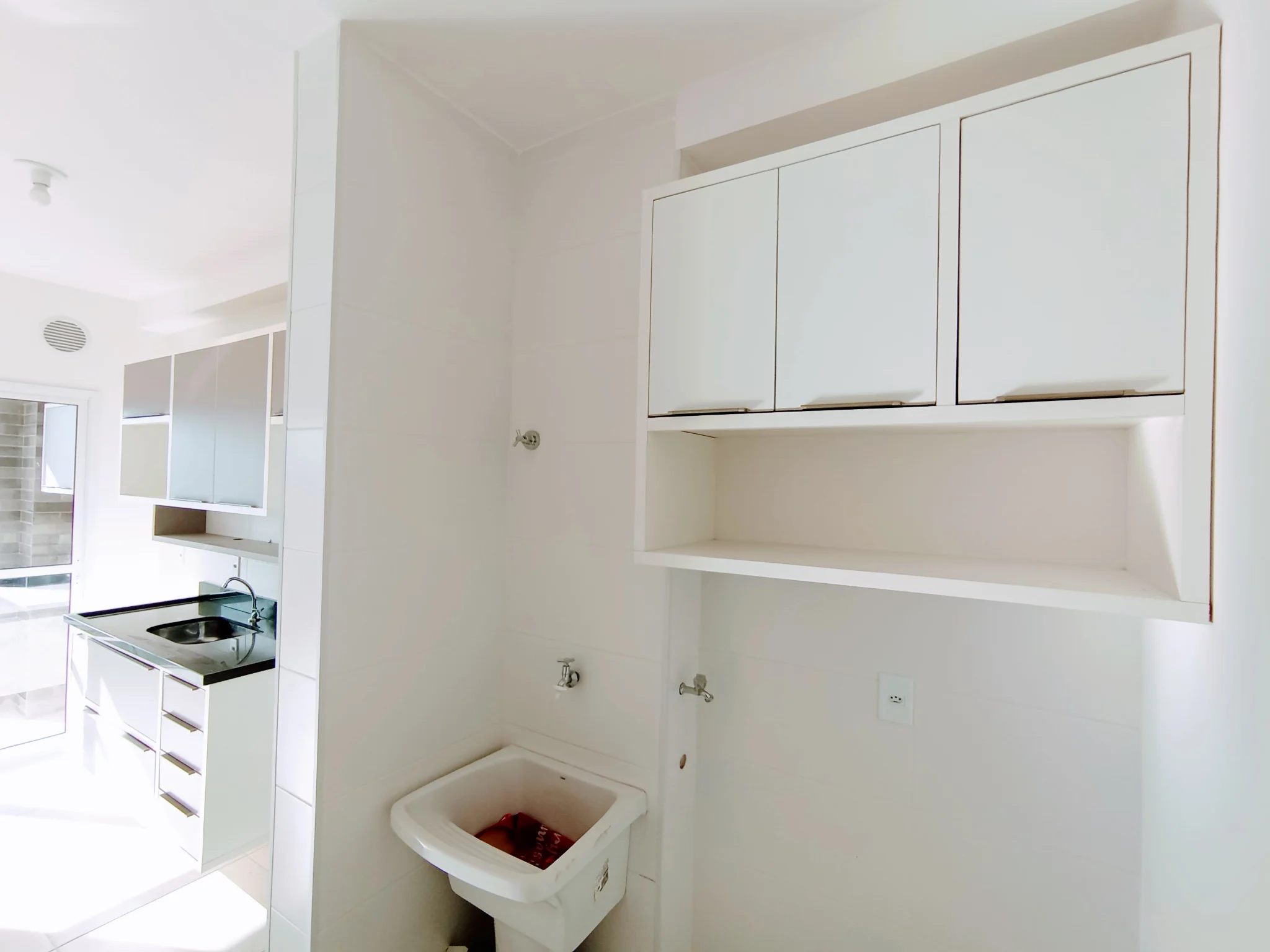 Apartamento para locação com 2 dormitórios, 72 m² no Residencial Allure em Taubaté/SP.