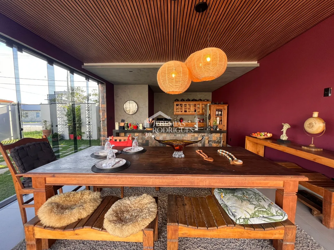 Casa para venda e locação com 2 suítes no Condomínio Verdes Vales em Taubaté/SP