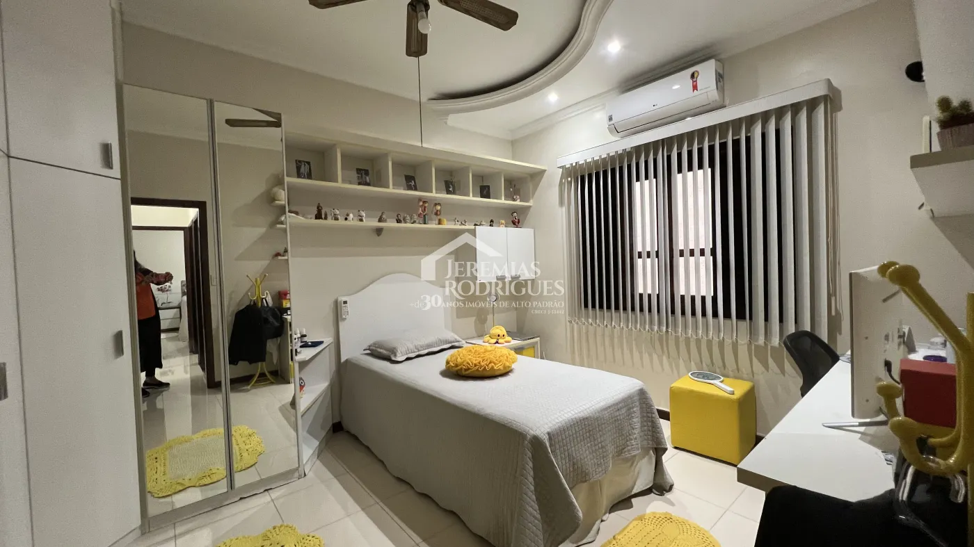 Sobrado com 3 dormitórios, 291 m² - Condomínio Jardim das Hortênsias - Taubaté/SP