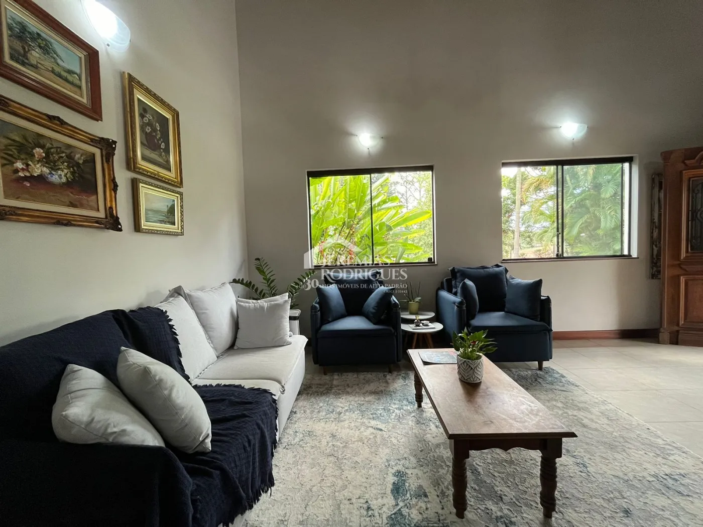 Casa com 4 dormitórios, 421 m² - Condomínio Chácaras Cataguá - Taubaté/SP.
