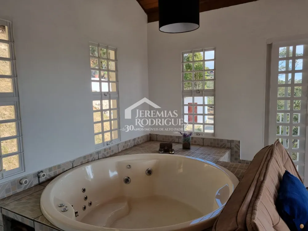 Casa com 5 dormitórios,  m² - Condomínio Pedra do Fogo - Campos do Jordão/SP