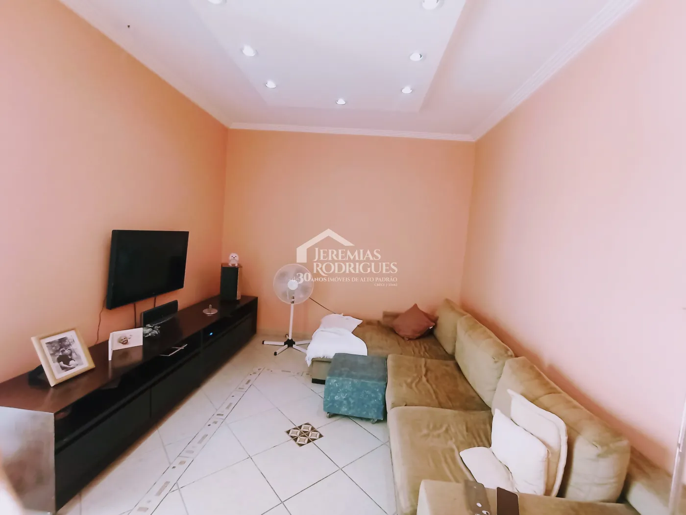 Casa à venda com 4 dormitórios no Condomínio Village Paineiras em Pindamonhangaba/SP