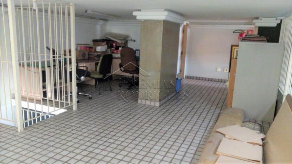 Ponto comercial para venda e locação no Centro em Taubaté/SP. 