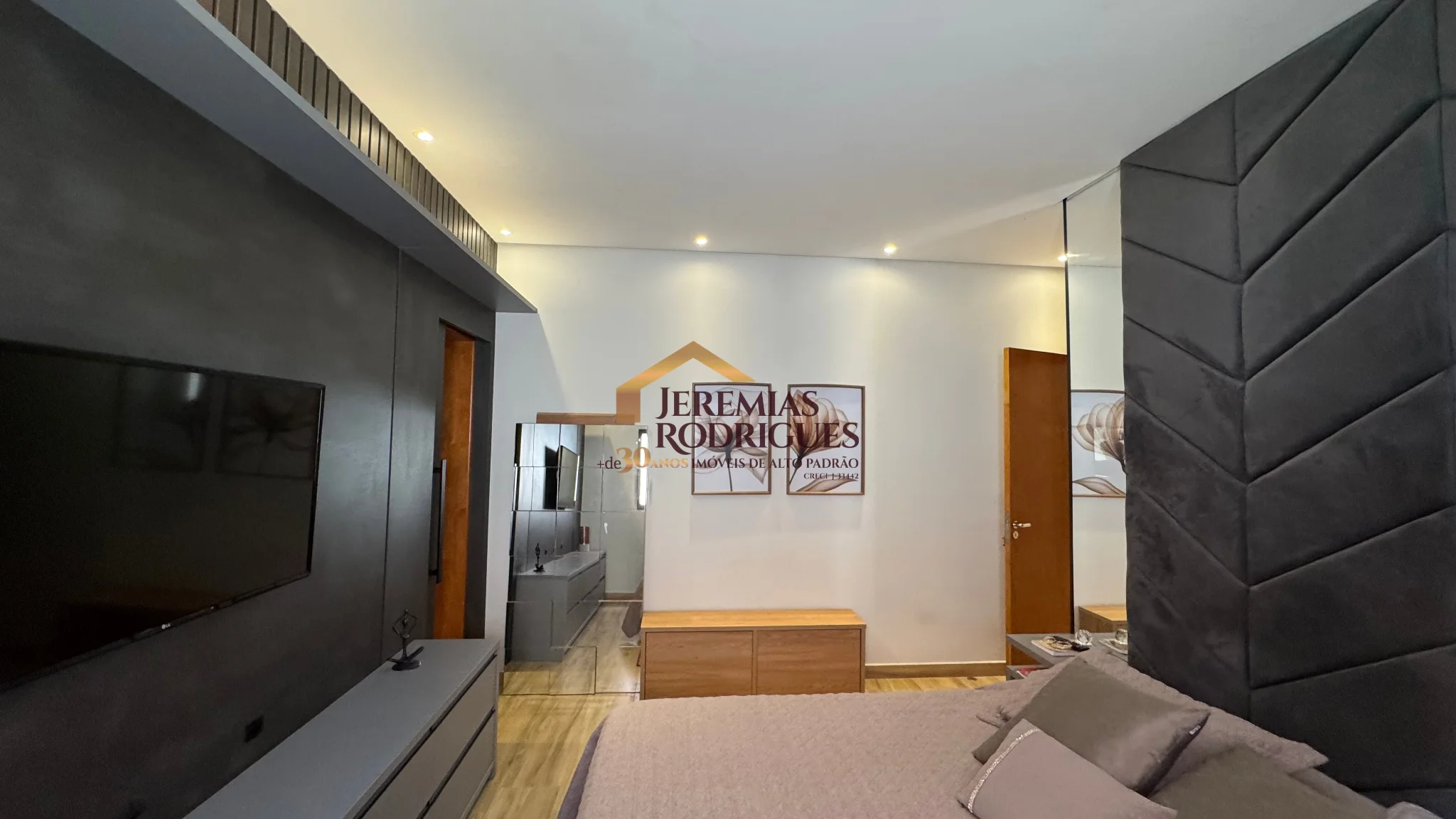 Casa à venda no Condomínio Residencial Tecoara em Taubaté/SP.
