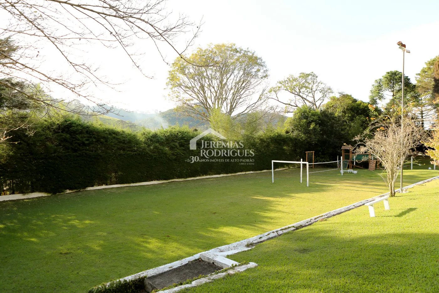 Chácara à venda no bairro do Sapucaí, em Sapucaí-Mirim/MG.