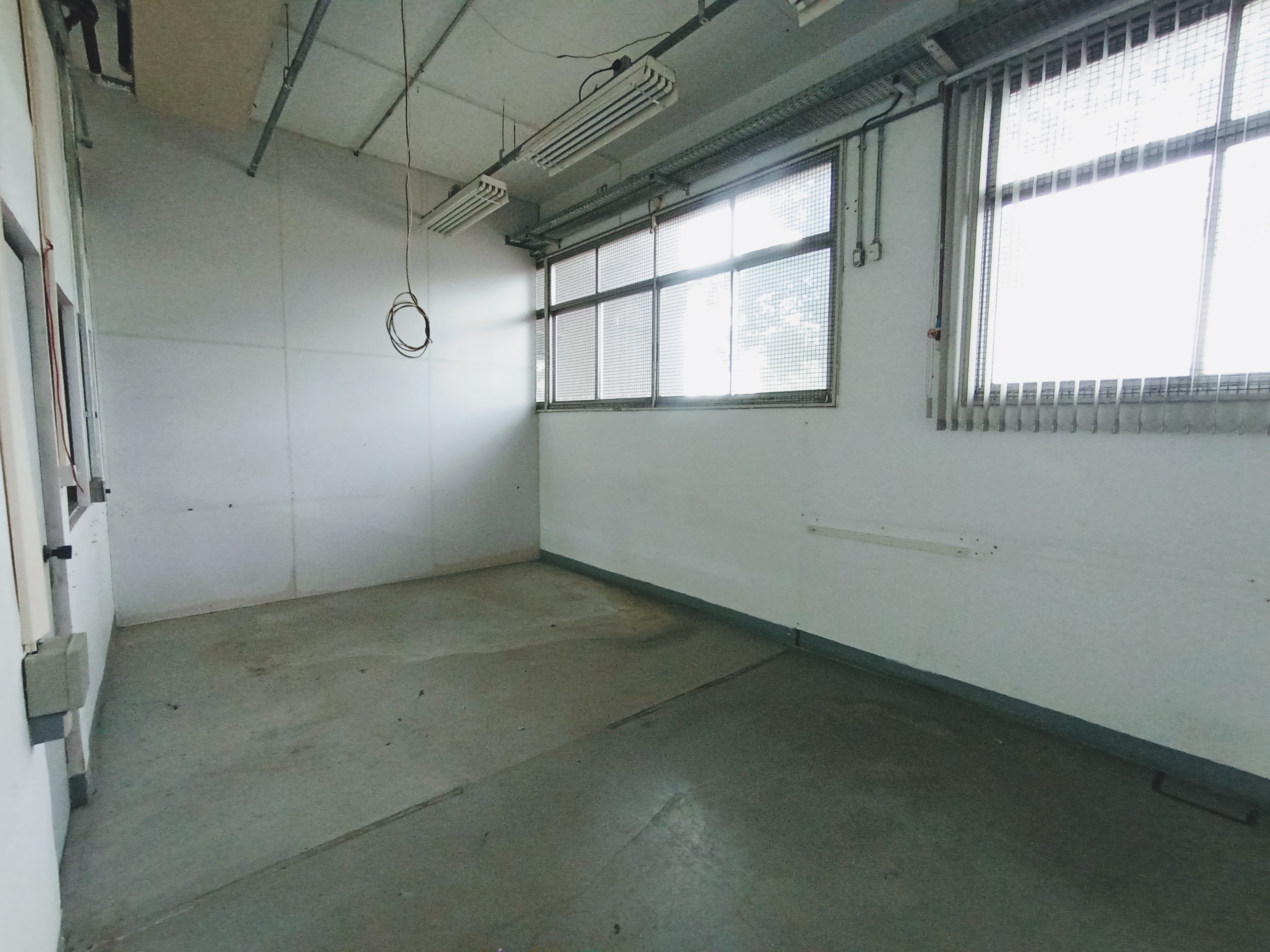 Prédio para venda e locação, 6.000 m² no bairro Jardim Independência em Taubaté/SP.