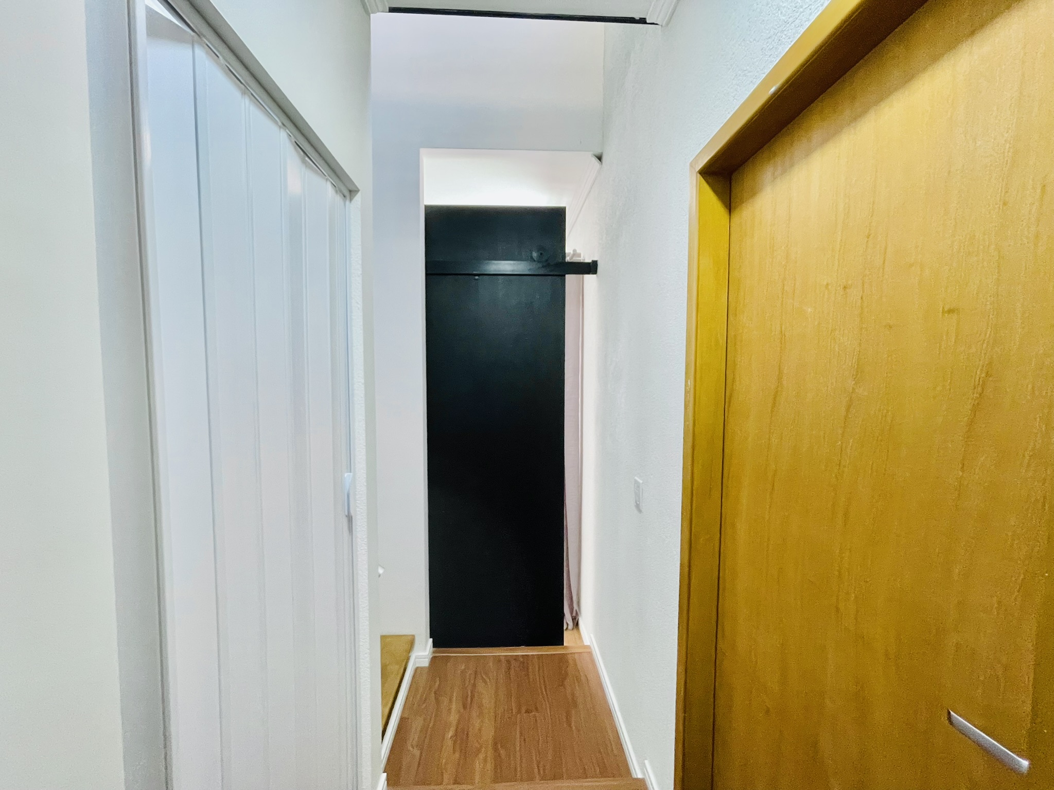 Casa à venda com 3 suítes no Condomínio Campos do Conde II em Tremembé/SP.