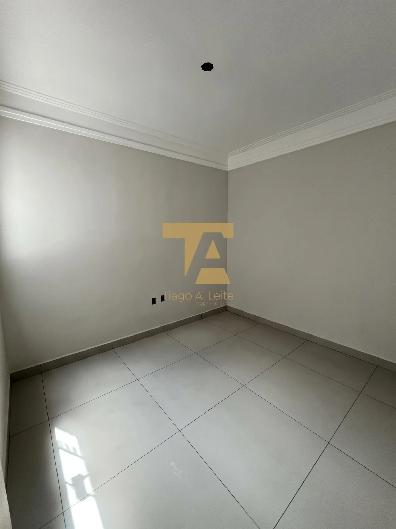 Casa Térrea à Venda no Residencial Cidade Jardim em Pindamonhangaba – 2 Quartos (1 Suíte) e Jardim - foto 7