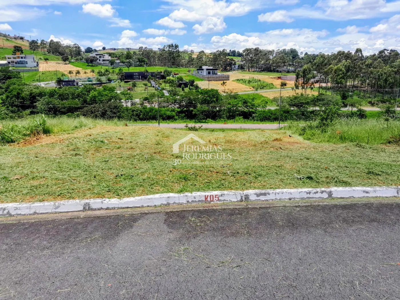 Terreno para venda  com 574m² no Condomínio Campos do Conde Taubaté em Taubaté/SP