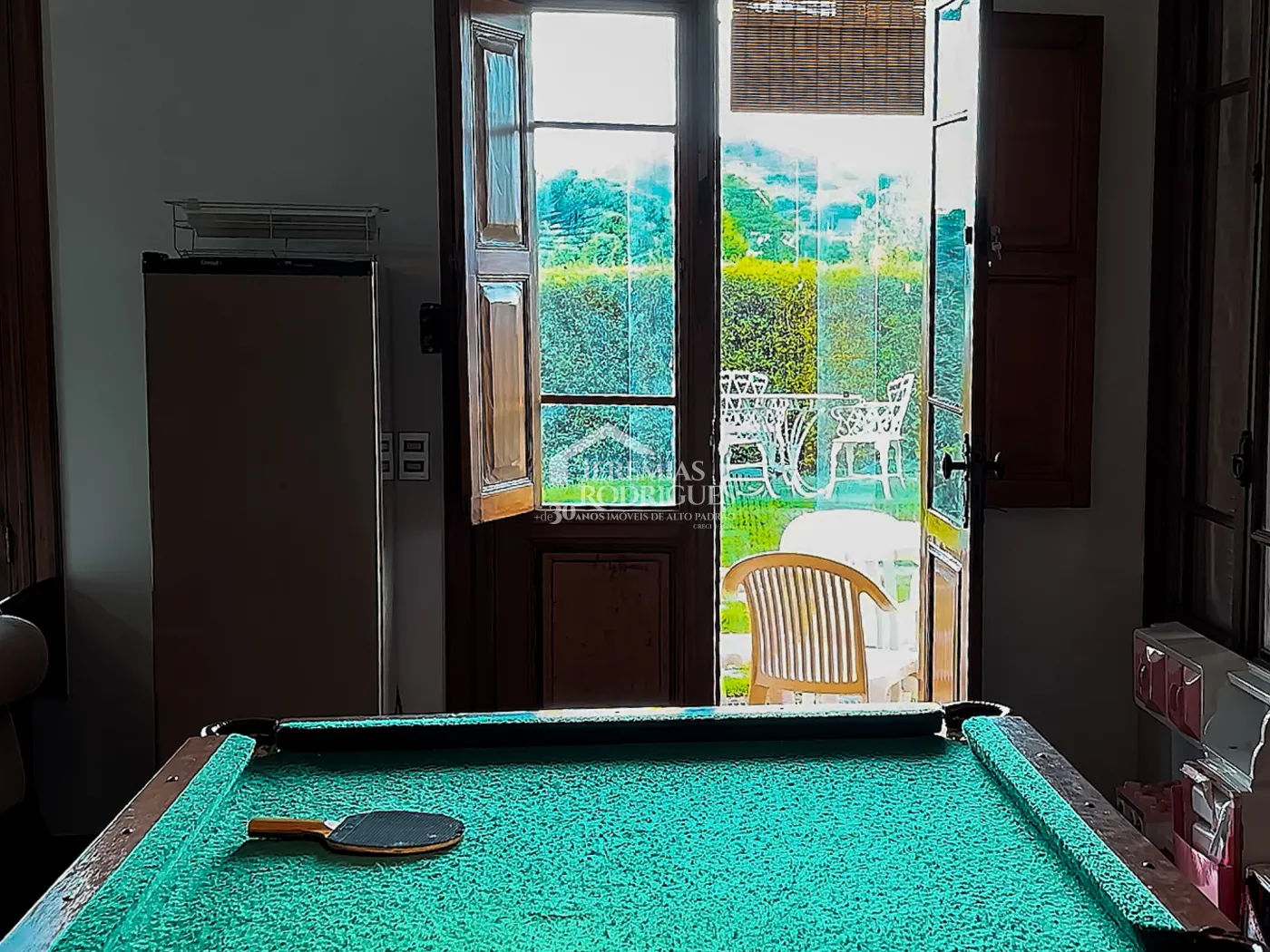 Casa à venda com 5 dormitórios no Condomínio Residencial Gran Ville em Campos do Jordão/SP.