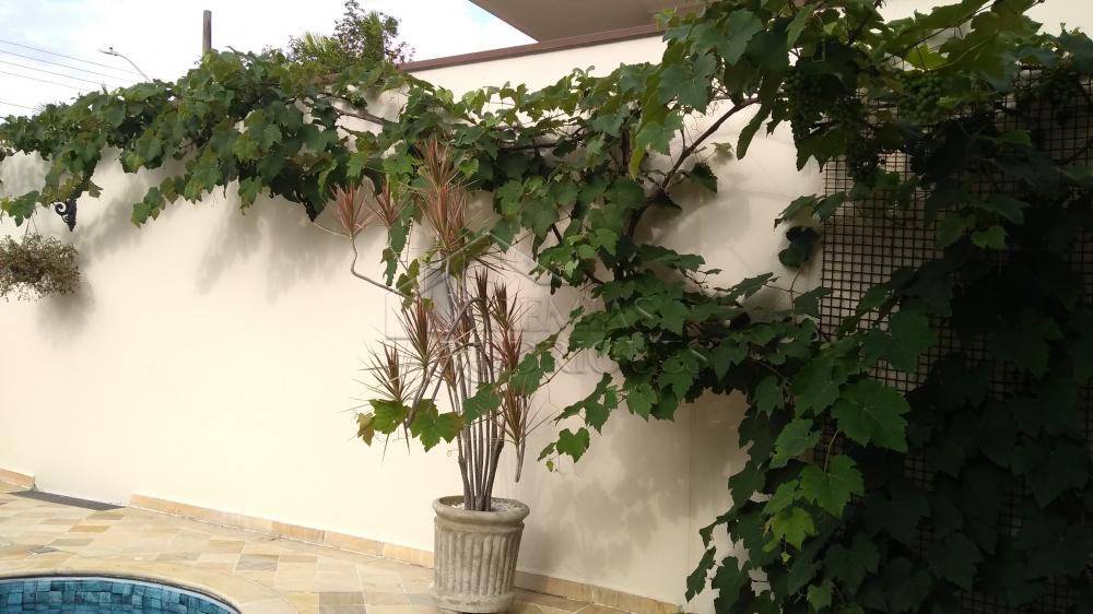 Casa à venda com 4 dormitórios no Condomínio Taubaté Village em Taubaté/SP. 