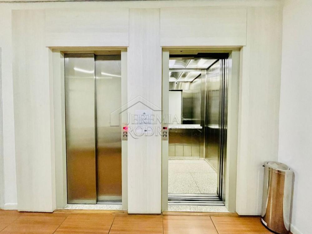 Comercial comercial para locação no Centro em Taubaté/SP.