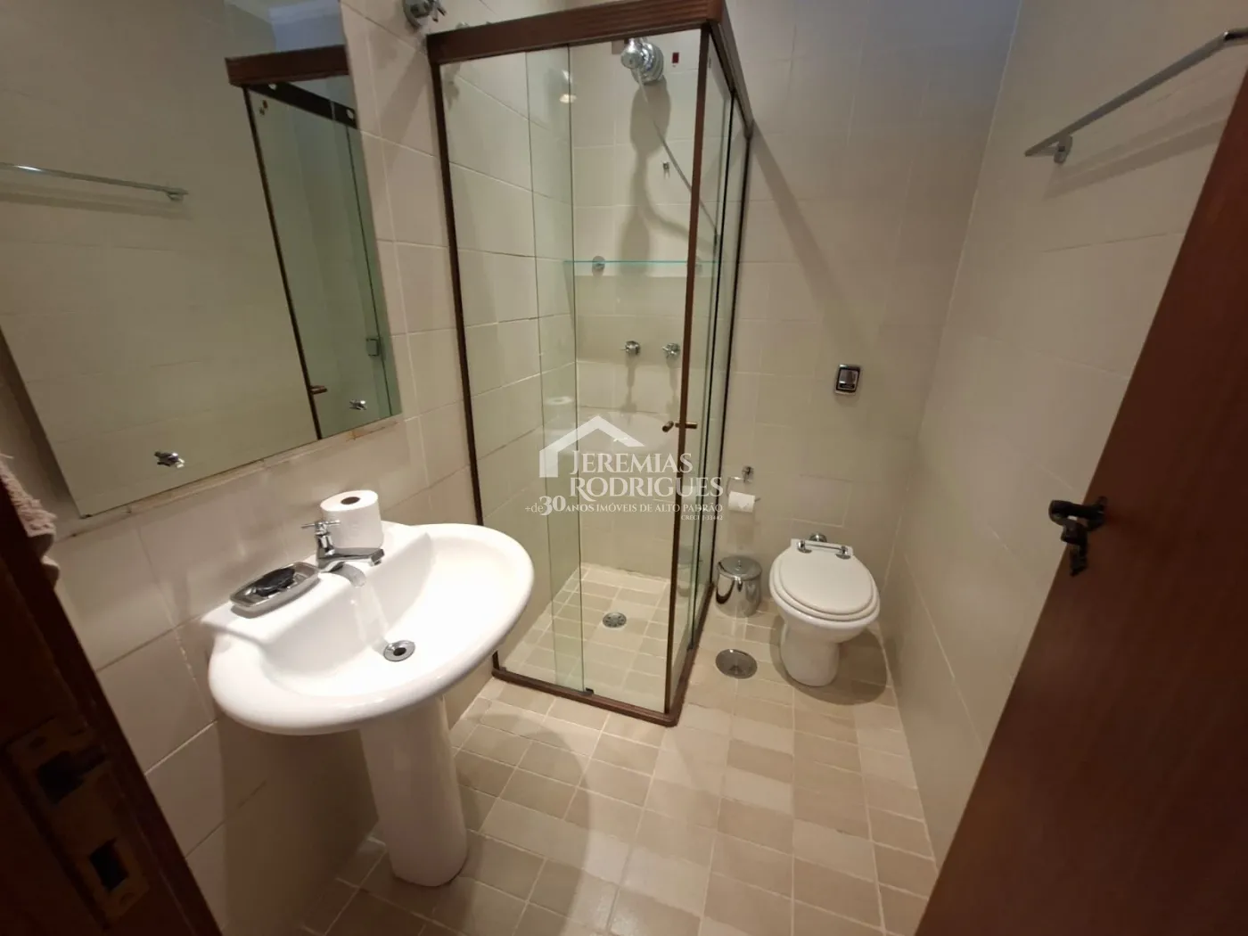 Apartamento à venda com 4 suítes, 171 m² no Edifício Cottage em Campos do Jordão/SP